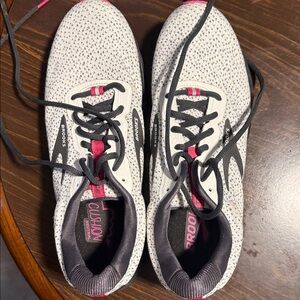 Brooks Women's Athletic Shoes in White and Pink